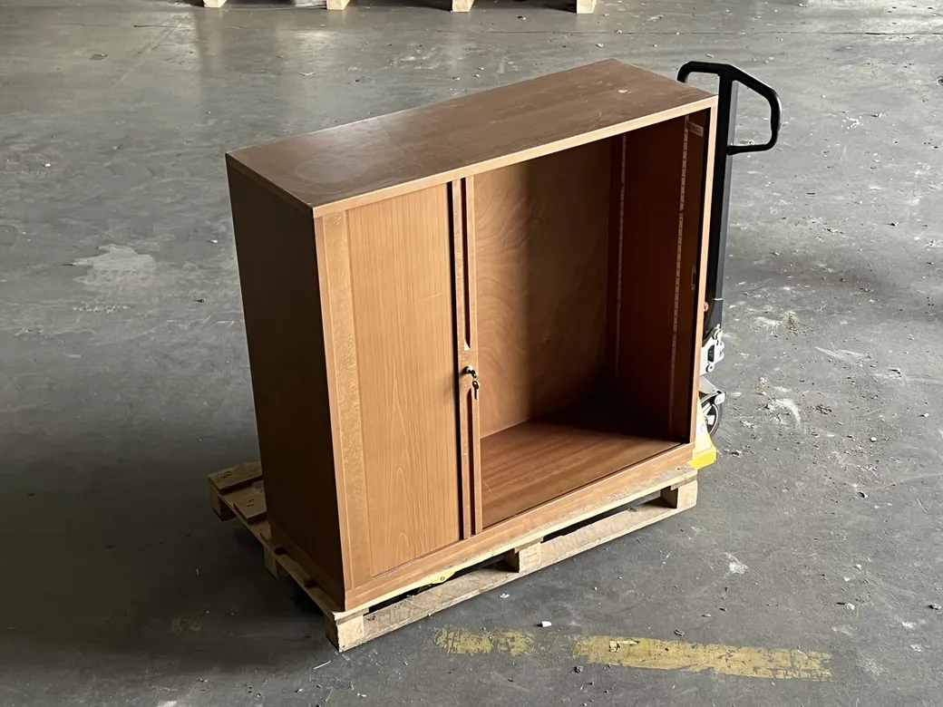 Meuble à porte coulissante