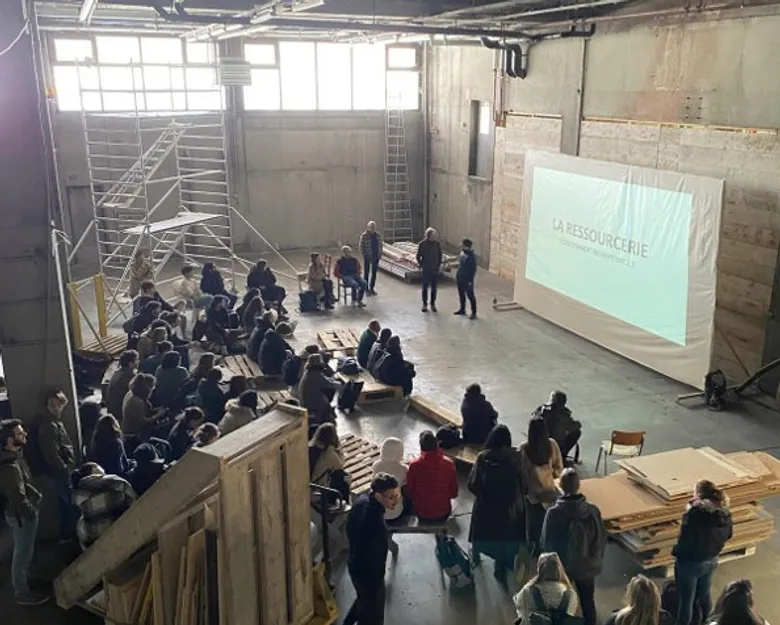 workshop organisé par la Ressourcerie avec étudiants en architecture de la HEIA