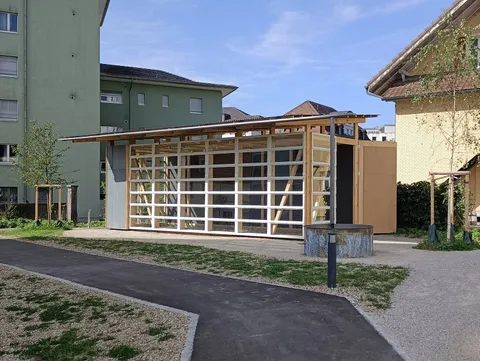 pavillon en matériaux de réemploi à Burgdorf